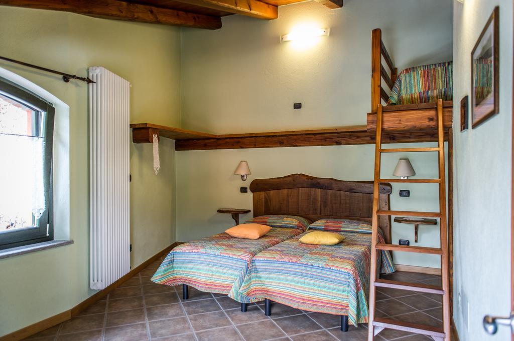 Al Pasche Bed and Breakfast Dronero Værelse billede